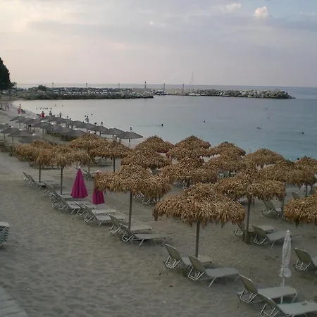 Panos Áyios Dhimítrios